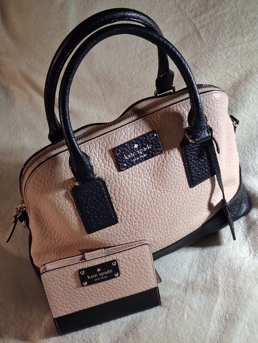 KATE SPADE PINK AND BLACK PURSE & MATCHING WALLET SET! LIKE NEW CONDITION SET!